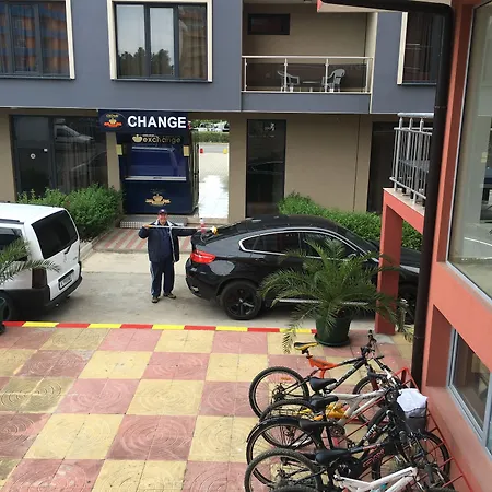 Salt Апартхотел Поморие