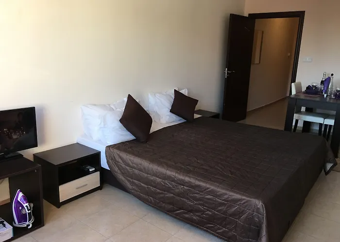 Beach Salt Lake 3* Поморие