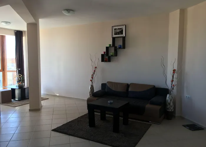 Beach Salt Lake Апарт-отель Поморие